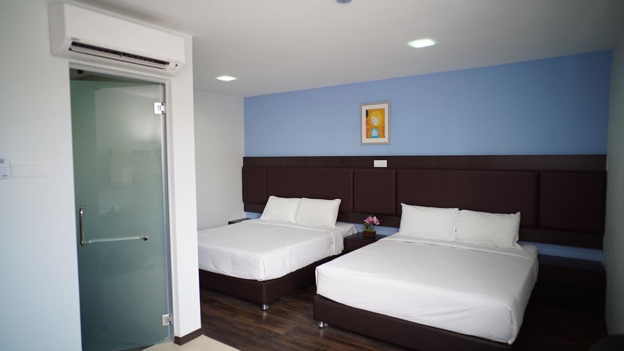 Hotel Cascada Kota Tinggi Exteriör bild